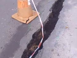 Jalan Negara Di Terungan Longsor, Akibat Ulah Dari Tambang  PT MSM. Bitung Sulawesi Utara