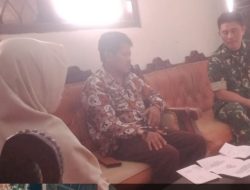 Babinsa Koramil 1602 Sindang Indramayu Lakukan Komsos Dengan Kwartir Ranting Kecamatan Sindang.