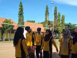 Tingkatkan Kedisiplinan Siswa, Personil Koramil 1608 Karangampel Indramayu Memberikan Materi Kedisiplinan dan PBB