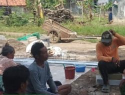 Babinsa Koramil 1602 Sindang Indramayu Melaksanakan Komsos Dengan Ketua RT dan Masyarakat Desa Pabean Ilir