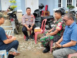 Babinsa Koramil 1603 Lohbener Indramayu Lakukan Komsos Dengan Pemdes Desa Rambatan Kulon