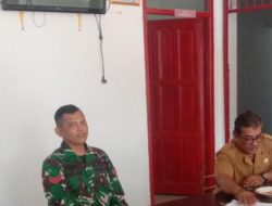 Tingkatkan Partisipasi Masyarakat, Babinsa Koramil 1605 Sukagumiwang Indramayu Lakukan Komsos Bersama Kuwu dan Pamongdesa Sukawera