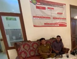 Babinsa Koramil 1605 Sukagumiwang Indramayu Lakukan Komsos Bersama Pamongdesa Jengkok