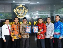 Wabup dan Ketua DPRD Indramayu Terima LHP Dari BPK Provinsi Jabar Berikut Ulasannya