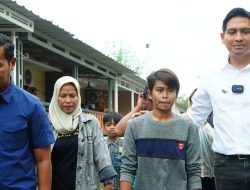 Bupati Indramayu Berikan Kontrakan Rumah Bagi Sopiah dan Jadikan Petugas Kebersihan di PT. BWI