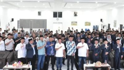 Bupati Karawang H. Aep Syaepuloh Melapas Para Kafilah Musabaqah Tilawati Qur’an (MTQH) Perwakilan Kabupaten Karawang ke MTQH XXXIX Tingkat Provinsi Jawa Barat 