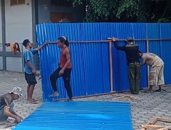 Warga dan Penghuni Ruko Central Park Mengamuk! Pagar Seng Kembali Berdiri di Atas Fasum dan RTH, BP Batam Dituding Langgar Aturan   