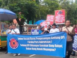 Ratusan Wartawan Geruduk Pendopo Indramayu, Tolak Pengosongan Graha Pers Indramayu