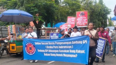 Ratusan Wartawan Geruduk Pendopo Indramayu, Tolak Pengosongan Graha Pers Indramayu