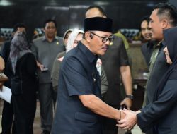 Pemkab Indramayu Sampaikan Jawaban Atas Pemandangan Umum Fraksi DPRD Terhadap 6 Raperda