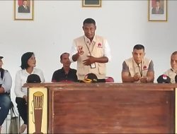 Lembaga Pemantau Keuangan Negara (PKN) melakukan kunjungan perdananya ke Desa Atubul Da dan mendapatkan sambutan hangat dari Bapak Plt. Kepala Desa.