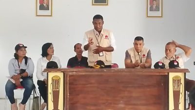 Lembaga Pemantau Keuangan Negara (PKN) melakukan kunjungan perdananya ke Desa Atubul Da dan mendapatkan sambutan hangat dari Bapak Plt. Kepala Desa.