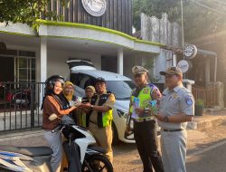 Ops Patuh Candi 2025, Pak Polisi di Jepara Sapa Masyarakat dengan Aksi Simpatik
