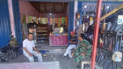 Komsos Babinsa Koramil 1611 Losarang Indramayu Bersama masyarakat Desa Jangga
