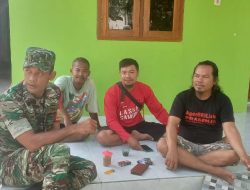 Babinsa Koramil 1603 Lohbener Indramayu Lakukan Komsos Bersama Warga Masyarakat Desa Kiajaran Kulon Blok Rengas 