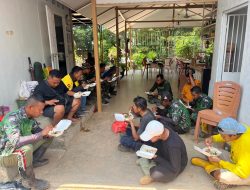 Anggota Satgas TMMD 125 Kodim 0316/Batam Makan Siang Bareng Warga Kavling Sambau