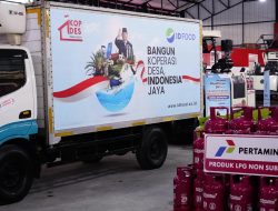 Menteri Nusron Dampingi Presiden Prabowo Resmikan 80.000 Koperasi Desa Merah Putih