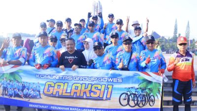 Komunitas Gowes Galaksi Semarakan HUT PWRI Ke-63