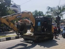 Oknum Proyek Pemerintah Picu Polemik di Indramayu,Jalan Rusak Siapa Yang Bertanggung Jawab