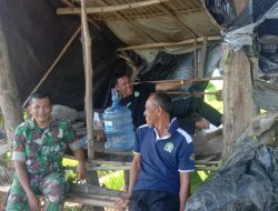 Tingkatkan Sinergitas Babinsa Dengan Pemdes, Babinsa Koramil 1602 Sindang Indramayu Komsos Dengan Pamongdesa Wanantara 