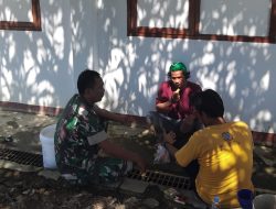 Babinsa Koramil 1602 Sindang Indramayu Melakukan Komsos Bersama Warga Masyarakat Desa Cangkring 