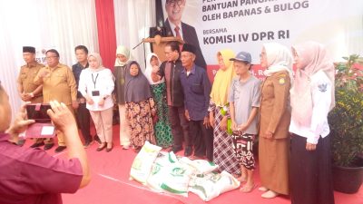 Desa Ujungpendok Jaya Menjadi Yang Terakhir Sebagai Penerima Bantuan Pangan di Indramayu Dari Bulog