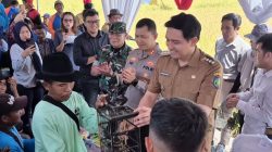 Setelah Lepaskan Ular ke Sawah, Bupati Lucky Hakim Kembangkan Burung Hantu untuk Kendalikan Hama Tikus