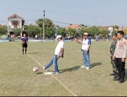 Memeriahkan HUT RI ke-80,Camat Rusyad Nurdin ST,M.SI,Secara Resmi Membuka Turnamen Sepak Bola TENFE Sejunti Kedokan