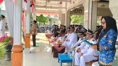 Uswanti S.Pd.,Pembawa Acara Handal di Upacara HUT ke-80 Kemerdekaan RI Tingkat Kecamatan Juntinyuat 