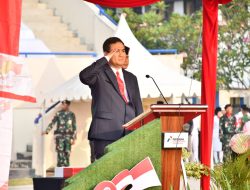 PT KPI RU VI Balongan Beserta Tim Managemen Laksanakan upacara Bendera HUT RI ke-80, Momen Bangkitkan Semangat Mencapai Swasembada Energi