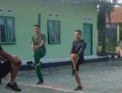 Pembinaan Fisik Anggota, Koramil 1608 Karangampel Indramayu Menggelar Olahraga Bersama