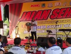HUT Kejaksaan ke-80, Kejari Karawang Gelar Jalan Sehat Libatkan Sahabat Difabel dan Sunatan Massal