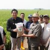Kurangi Ketergantungan Pada Pupuk Kimia, Bupati Lucky Hakim Imbau Petani Gunakan Pupuk Organik