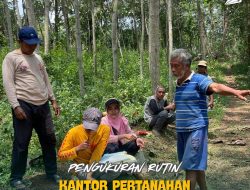 Kantor Pertanahan Kabupaten Karanganyar menyelenggarakan kegiatan pengukuran rutin di Desa Kwangsan, Kecamatan Jumapolo