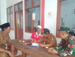 Tingkatkan Silaturahmi Dengan Masyarakat, Babinsa Koramil 1611 Losarang Bersama Pamongdesa Laksanakan Komsos