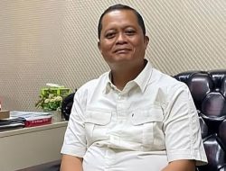 Ucapan Hangat Kadiskominfo Poltak di Ulang Tahun Bupati Aep: “Semoga Semakin Sayang Sama Rakyat Karawang”