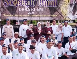 Desa Klari menyelenggarakan Sedekah Bumi yang di insiatif Kades Aan Anengsih.