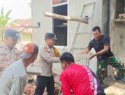 Satgas TMMD ke-126 Kembali Lanjutkan Rehab Rutilahu Rumah Ibu Desi di Desa Longok