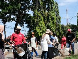 Komitmen Pelestarian Lingkungan,RU VI Balongan Berkolaborasi Bersama DLH Melakukan “Aksi Nyata Bersih Sampah”