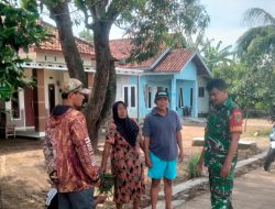 Babinsa Koramil 1605/Sukagumiwang Melaksanakan Komsos Kepada Warga Masyarakat Desa Gedangan 