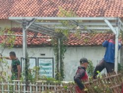 Koramil 1602 Sindang Melaksanakan Pembersihan Lahan Pembangunan Koperasi Merah Putih 