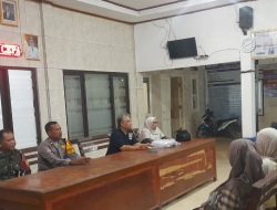 Sertu A.Zaeni Babinsa Koramil 1601 Indramayu Menghadiri Rapat Pleno Daftar Pemilihan Sementara dan Pemasangan Tanda Gambar