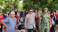 Serda Yulianto Anggota Koramil 1617 Gabuswetan Laksanakan Pengamanan Acara Adat ‘ NAPAK TILAS ‘ Desa Gabus Kulon 