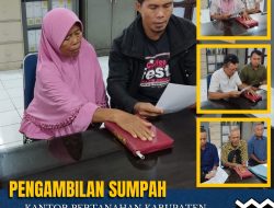 Kantor Pertanahan Kabupaten Karanganyar melaksanakan kegiatan Pengambilan Sumpah Sertipikat bagi 5 (lima) pemohon untuk penerbitan Sertipikat Pengganti karena Hilang