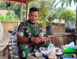 Personel Koramil 1605/Sukagumiwang Laksanakan Komsos Bersama Pemuda dan Masyarakat Desa Tegal Wirangrong