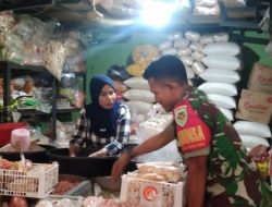 Babinsa Koramil 1605/Sukagumiwang Lakukan Monitoring dan Pendataan Harga Bahan Pokok di Desa Tulungagung