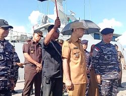 Dankodaeral VIII Kunjungi Melonguane Bersama KRI Selar-879, Serap Aspirasi Warga Perbatasan