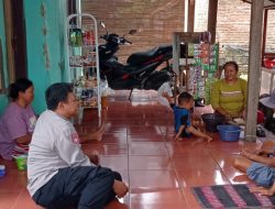 Komsos Anggota Koramil 1601/Indramayu di Wilayah Binaan Desa Pekandanganjaya