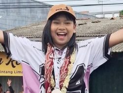 Jutaan Tangan Melambai di Sepanjang Jalan CIAYUMAJAKUNING Penjemputan Dede April ke Cirebon