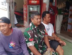 Komsos Anggota Koramil 1601/Indramayu di Wilayah Binaan Kelurahan Bojong Sari